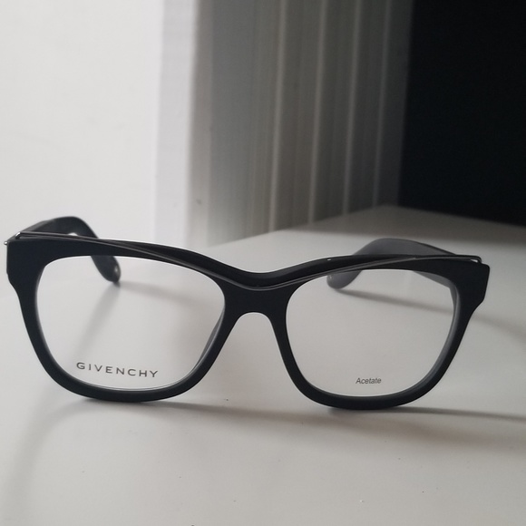 Eyeglasses - Picture 2 of 6